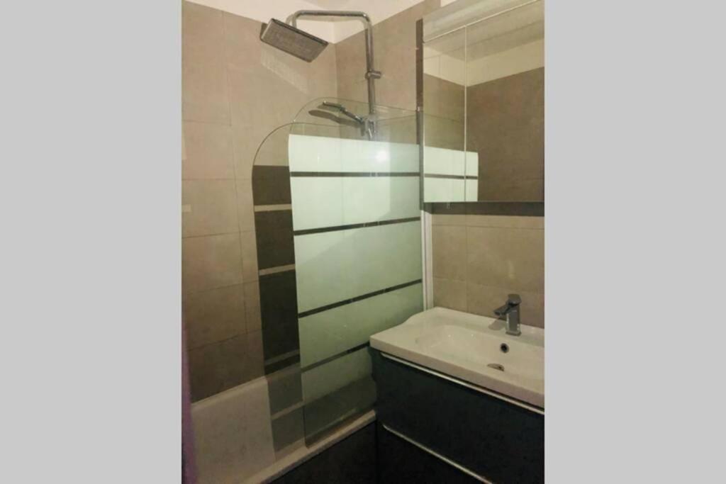 Superbe Appart 2 Lits Style Contemporain Нанси Екстериор снимка